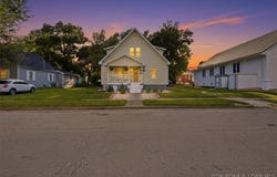 209 N Maple Street, Eldon, MO 65026