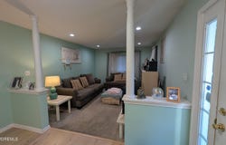 10 Beacon Court, Holmdel, NJ 07733