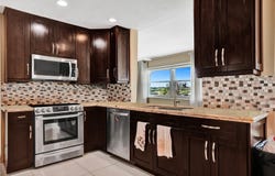 215 SE 3rd Ave, Hallandale Beach, FL 33009