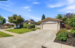 723 Navaronne Way, Concord, CA 94518