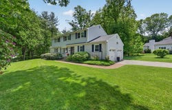 28 Algonquin Ave, Andover, MA 01810