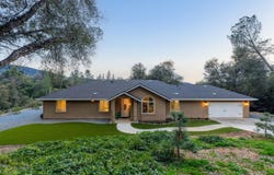 38614 Bon Veu Circle, Oakhurst, CA 93644