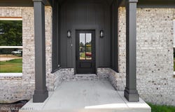 111 Carolina Circle, Senatobia, MS 38668