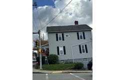 910 HARRISON AVE, Jeannette, PA 15644