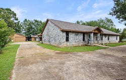 404 Joyner Ave., Omaha, TX 75571
