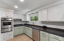 975 Colony Drive, Aurora, OH 44202