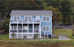 715 AMHERST RD, STAUNTON, VA 24401