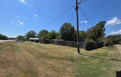 315 Lone Star Rd, Hooks, TX 75561