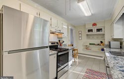 228 N 4TH Street, OAKLAND, MD 21550