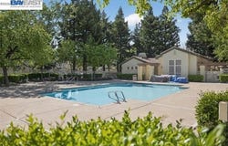 4055 Nice Ct, Pleasanton, CA 94588