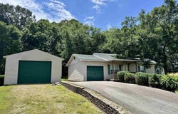 44 Sara Cir, Ash Flat, AR 72513