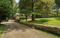 113 Spring Cove Rd, Florence, AL 35634