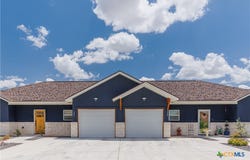 123 Navarro Crossing, Seguin, TX 78155