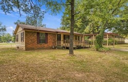 205 W Ragan Street, Henryetta, OK 74437