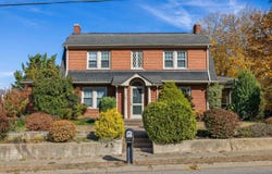 705 RICHMOND AVE, STAUNTON, VA 24401