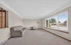 28371 Los Olas Drive, Warren, MI 48093