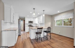 50 WAYSIDE ROAD, BERLIN, NJ 08009