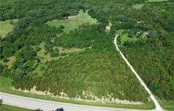 5781 Cecil Drive, Ozawkie, KS 66070