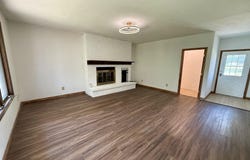 165 BIRCH Lane, Petersburg, IL 62675