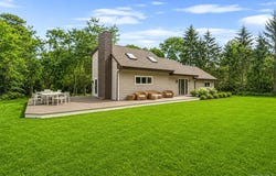 80 Springville Road, Hampton Bays, NY 11946