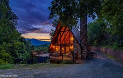 1404 S Baden Drive, Gatlinburg, TN 37738