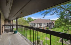 6157 Willowhill Road, Willowbrook, IL 60527