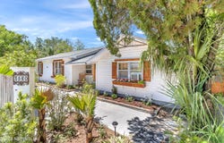 3560 MARTIN Avenue, Mount Dora, FL 32757