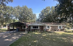 17237 Sam Drive, Dexter, MO 63841