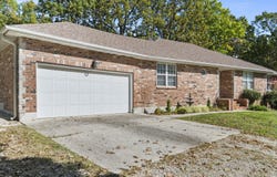 1740 N Pine Street, Marshfield, MO 65706