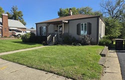 455 N TRUNCK, FREEPORT, IL 61032