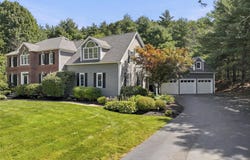 12 Daniel Shays Rd, Hopkinton, MA 01748