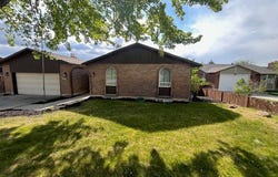 9926 S LANNAE Dr, Sandy, UT 84094