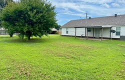 114 Juliet, Lepanto, AR 72354