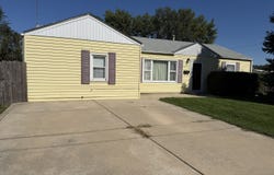 1827 Burry Circle Drive, Crest Hill, IL 60403