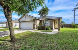 101 Adamae Ln, Hutto, TX 78634