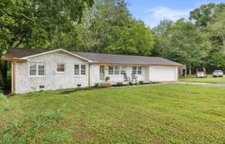 4350 Co Rd 200, Florence, AL 35633