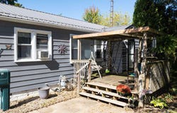 22 Sixth St., Shelby, OH 44875