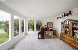 32313 GREEN ACRES Loop, CottageGrove, OR 97424
