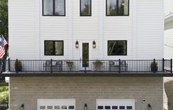 1222 Riverside Dr, Prospect, KY 40059