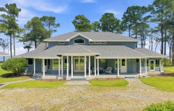 492 Sandy Point Drive, Beaufort, NC 28516