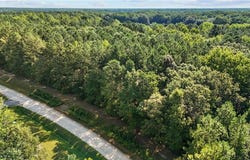 14 Fox Chase Drive, Dendron, VA 23839