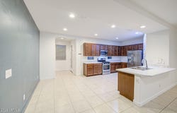 2239 W Donner Drive, Phoenix, AZ 85041