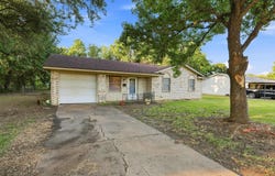1008 Yeager Street, Honey Grove, TX 75446