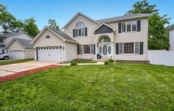150 Winston Drive, Bolingbrook, IL 60440