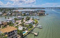 52 N PINE Circle, BELLEAIR, FL 33756