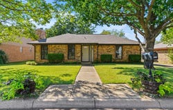 4202 Windhurst Drive, Arlington, TX 76015