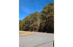 17 N George Wash Mem, Gloucester, VA 23061