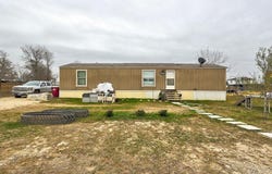 230 Gato Rd, Cedar Creek, TX 78612