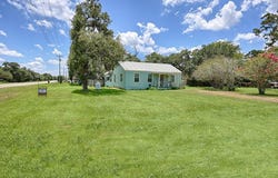 5810 Avenue E, Sheridan, TX 77475