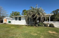 1301 Starlight Circle, Eustis, FL 32726